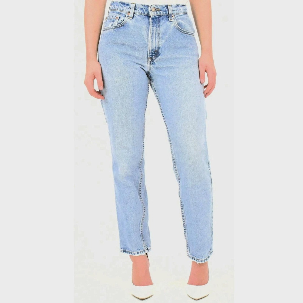 90s Vintage Levis 550 Relaxed Fit Jeans Womens Light Wash Tapered Leg Denim 2-24